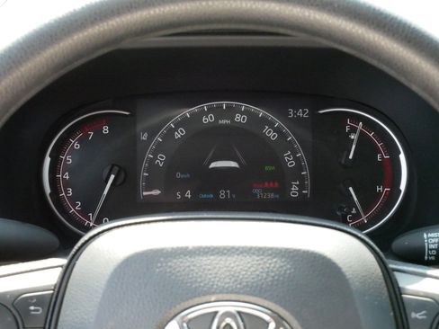 Certified 2025 Toyota RAV4 XLE image 21