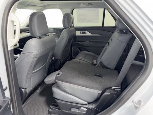 New 2026 Ford Explorer Active w/ Active Comfort Package image 38