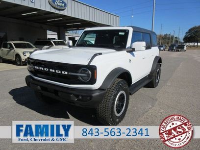 New 2025 Ford Bronco Outer Banks w/ Sasquatch Package