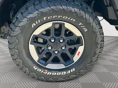 Used 2021 Jeep Wrangler Rubicon AWD/4WD image 28