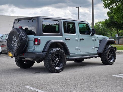Used 2024 Jeep Wrangler Unlimited Sport AWD/4WD image 3