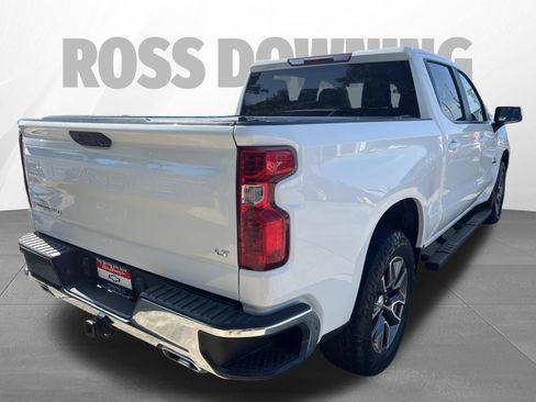 Used 2022 Chevrolet Silverado 1500 LT w/ Z71 Off-Road Package AWD/4WD image 4