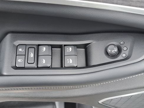 Certified 2023 Jeep Grand Cherokee Limited w/ Trailer Tow Prep Group (B) image 30