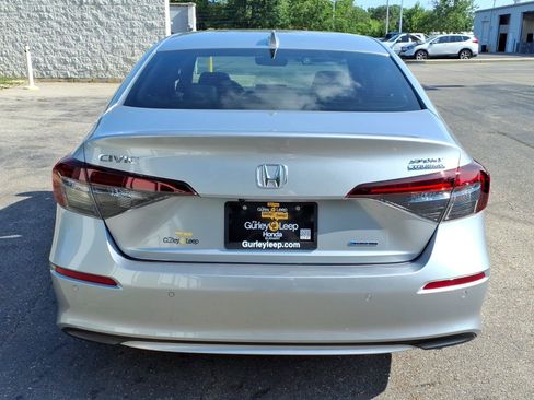 Certified 2025 Honda Civic Sport Touring image 11