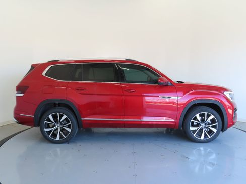 New 2025 Volkswagen Atlas SEL Premium R-Line image 2