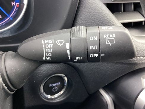 Used 2025 Toyota RAV4 XLE image 24