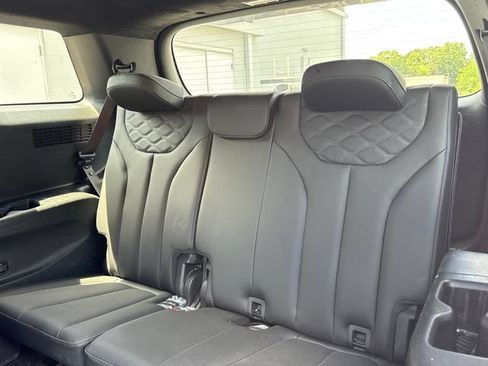 Used 2022 Hyundai Palisade Calligraphy FWD image 12