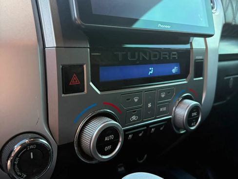 Used 2014 Toyota Tundra Platinum AWD/4WD image 14