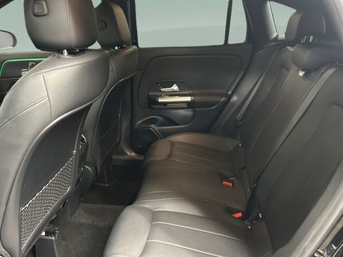 Used 2025 Mercedes-Benz GLA 250 image 28
