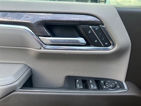 Used 2024 Chevrolet Silverado 1500 LTZ w/ Technology Package image 9