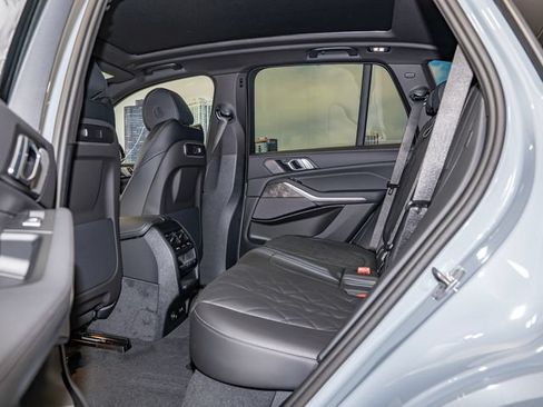 Used 2026 BMW X5 xDrive40i w/ M Sport Package AWD/4WD image 22