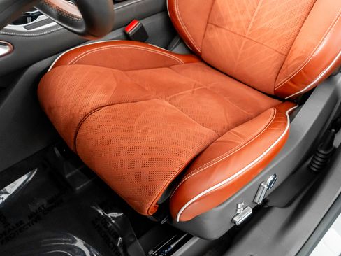 Used 2024 Lincoln Nautilus Black Label w/ Jet Appearance Package (87T) image 27