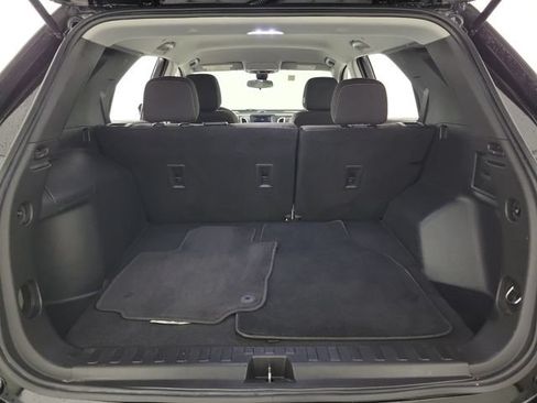 Used 2022 Chevrolet Equinox LT FWD image 10