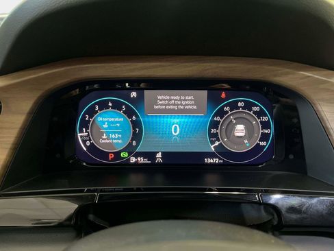 Certified 2025 Volkswagen Atlas SE image 28