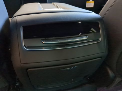 New 2025 Cadillac Escalade Sport Platinum w/ LPO, ONYX Package image 16