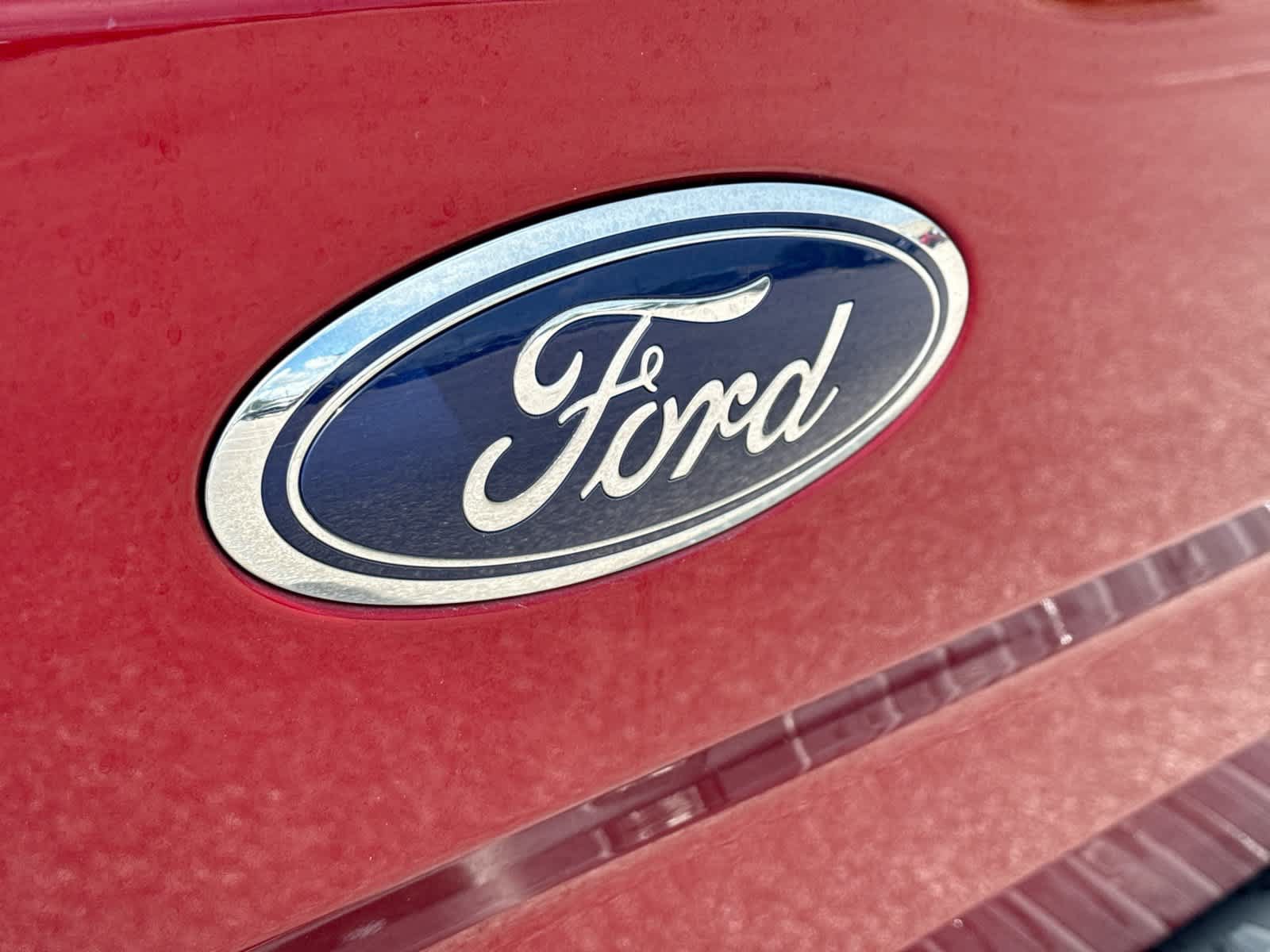 Used 2016 Ford F150 Lariat w/ Equipment Group 502A Luxury AWD/4WD image 18