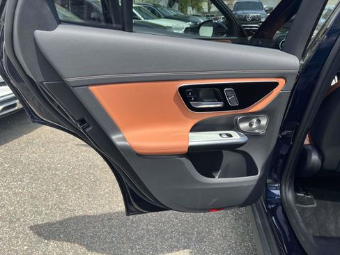 Used 2023 Mercedes-Benz GLC 300 4MATIC w/ Pinnacle Trim Package image 14