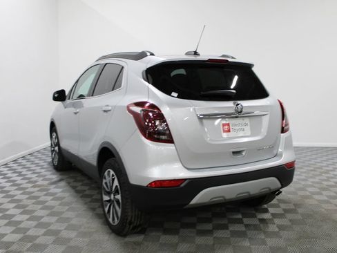 Used 2021 Buick Encore Preferred image 4