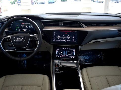 Used 2019 Audi e-tron Premium Plus AWD/4WD image 14