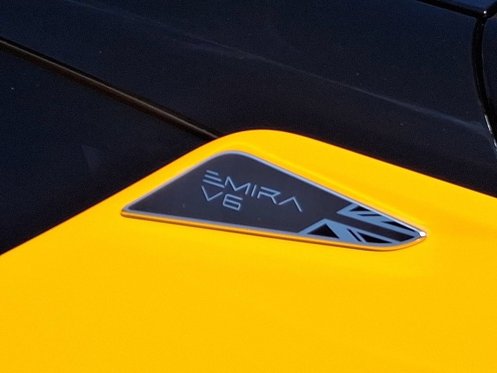 Used 2025 Lotus Emira RWD image 33