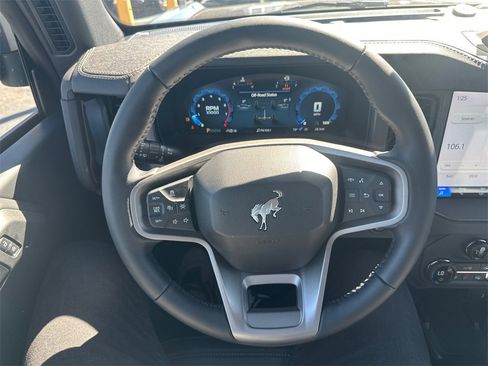 New 2025 Ford Bronco Badlands image 20