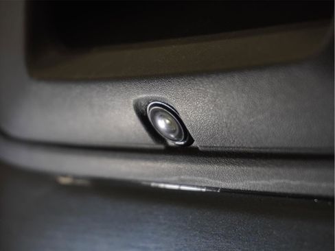 Used 2018 Chevrolet Silverado 1500 LT w/ All Star Edition image 26