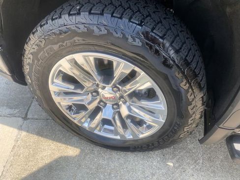 Used 2025 GMC Sierra 1500 Denali AWD/4WD image 32