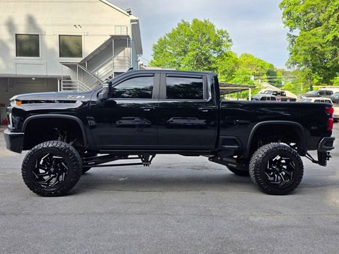 Used 2022 Chevrolet Silverado 2500 LTZ w/ LTZ Plus Package AWD/4WD image 4