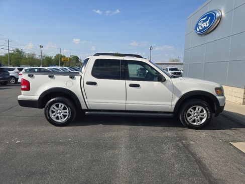 Used 2009 Ford Explorer Sport Trac XLT AWD/4WD image 5