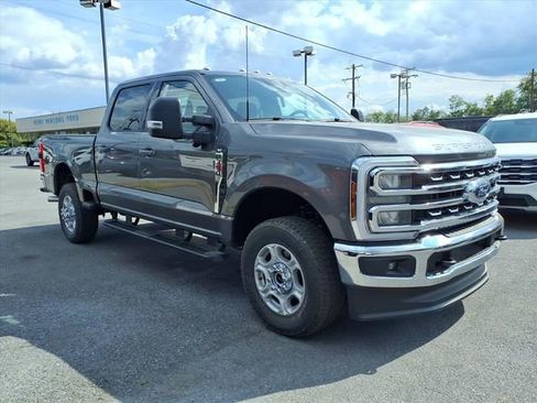 New 2026 Ford F350 XLT w/ XLT Premium Package image 2