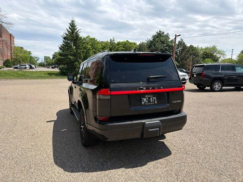Used 2025 Lexus GX 550 w/ Accessory Package (2T) AWD/4WD image 19
