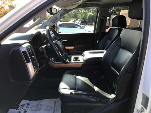 Used 2019 Chevrolet Silverado 3500 LTZ w/ Duramax Plus Package image 27