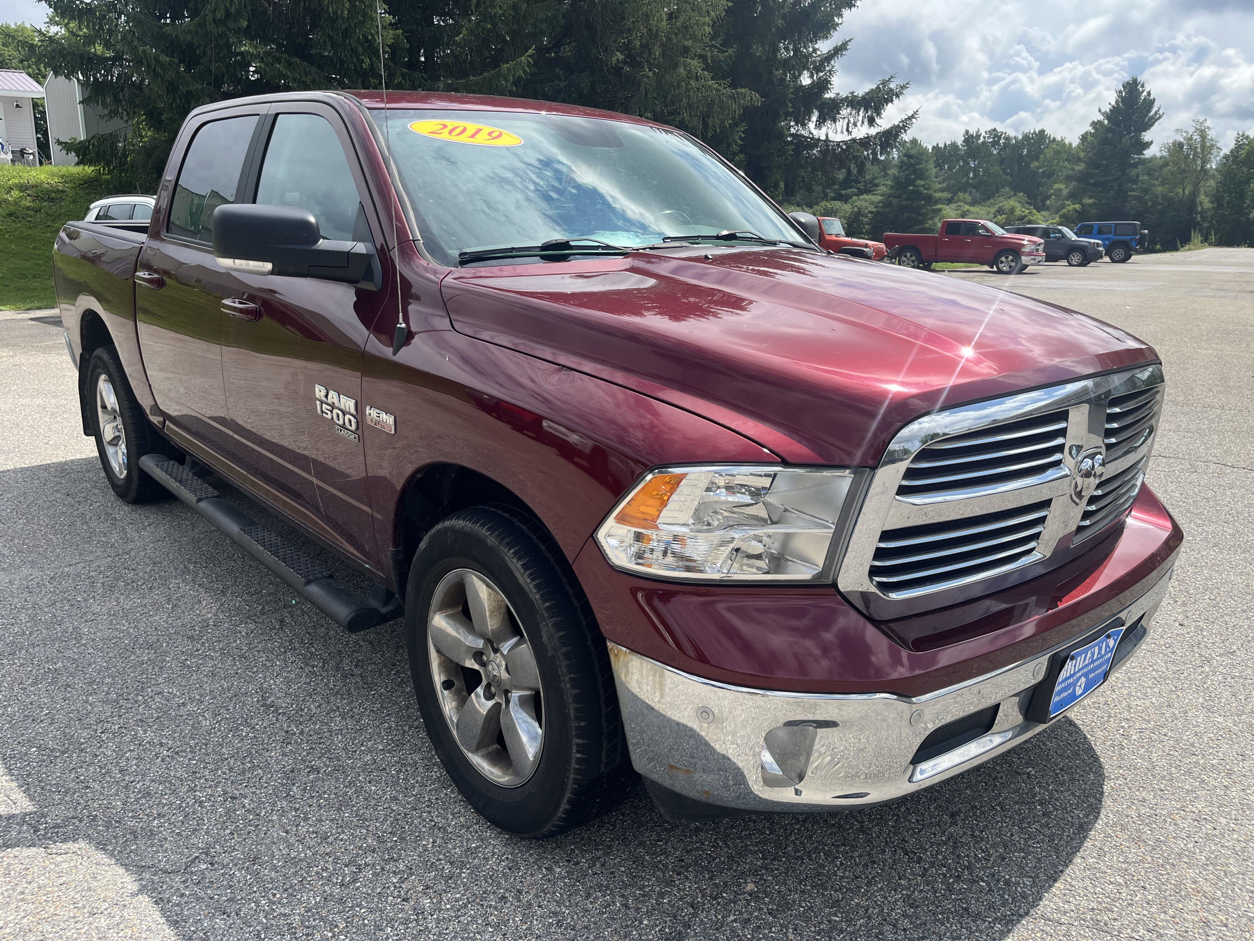 Certified 2019 RAM 1500 Big Horn AWD/4WD image 3