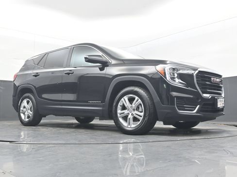 Used 2024 GMC Terrain SLE AWD/4WD image 22