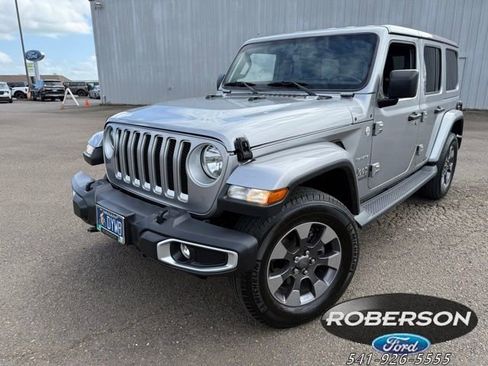 Used 2018 Jeep Wrangler Unlimited Sahara AWD/4WD image 1