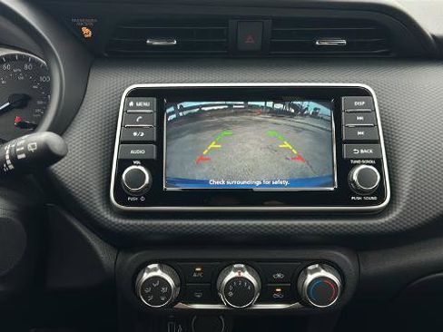 Certified 2025 Nissan Kicks Play S image 20