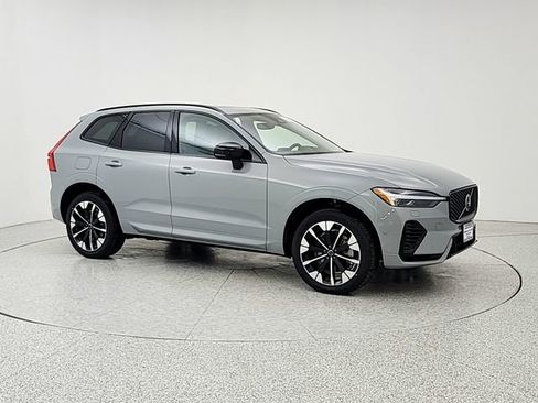 New 2026 Volvo XC60 T8 Plus w/ Climate Package AWD/4WD image 3