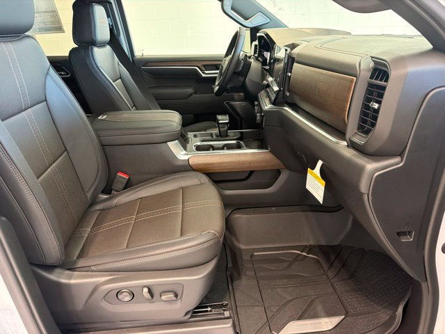 New 2026 Chevrolet Silverado 1500 High Country AWD/4WD image 10