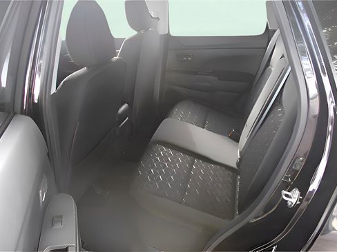 Used 2023 Mitsubishi Outlander Sport LE image 25