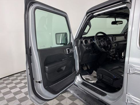 Used 2023 Jeep Wrangler Sport S image 13