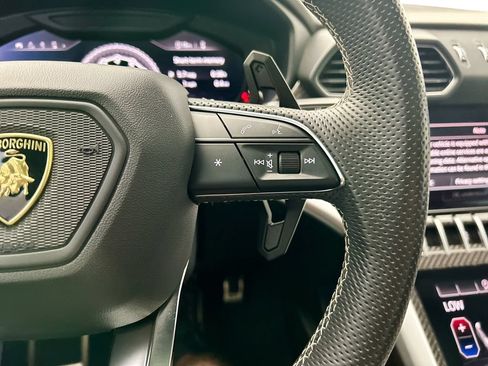 Used 2020 Lamborghini Urus AWD/4WD image 14