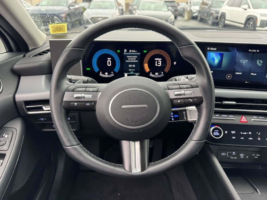 Used 2025 Hyundai Sonata SEL FWD image 14