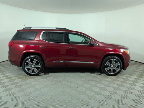 Used 2017 GMC Acadia Denali w/ Technology Package FWD image 2