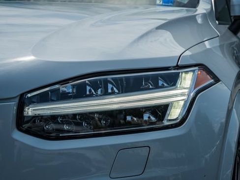 Certified 2023 Volvo XC90 T8 Ultimate AWD/4WD image 13