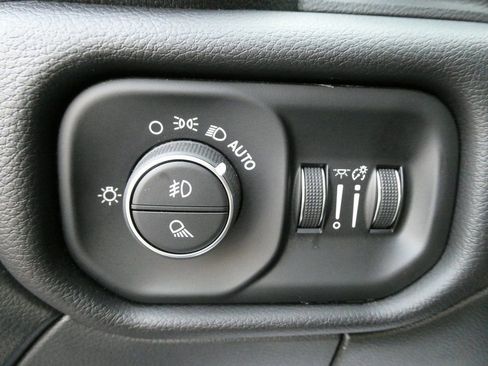 Used 2024 RAM 3500 Laramie w/ Towing Technology Group image 26