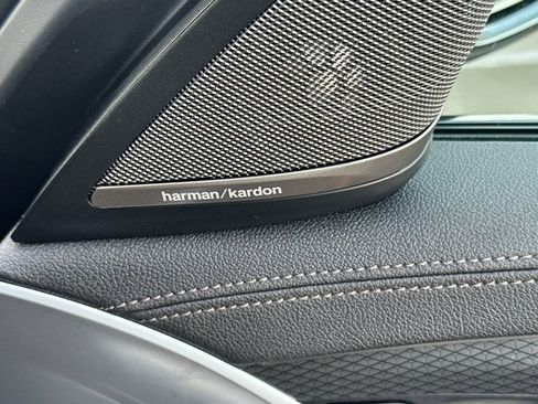 Used 2023 BMW M550i xDrive image 19