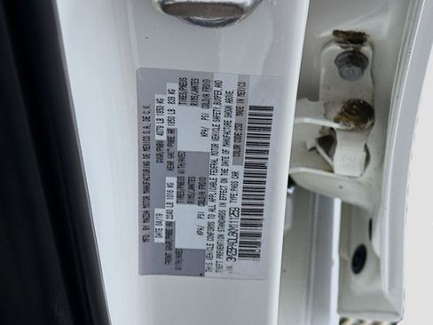 Used 2019 MAZDA MAZDA3 w/Preferred Pkg image 39