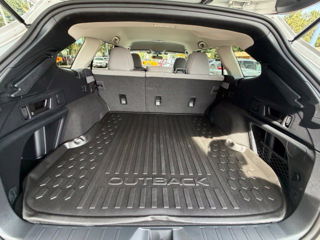 Used 2024 Subaru Outback Premium AWD/4WD image 19