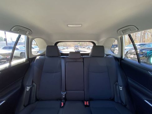 Used 2025 Toyota RAV4 LE image 27