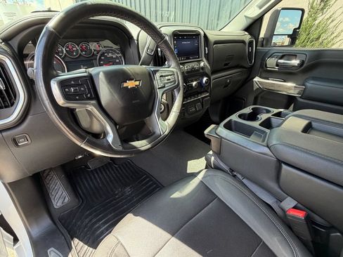 Used 2022 Chevrolet Silverado 2500 LTZ w/ Z71 Off-Road Package AWD/4WD image 7